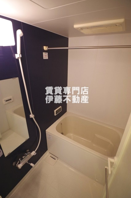 CASTELLO　ASSOの浴室|追い焚き機能付給湯設備＆浴室換気乾燥機＆浴室TV