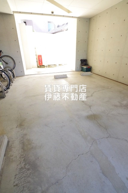 CASTELLO　ASSOの駐車場