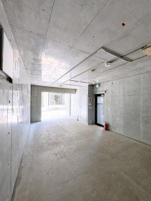 【ロビー】 | Ｌ　ＣＵＢＥ　ＥＢＩＳＵ |  