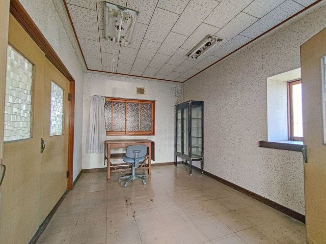 水尾1丁目戸建の居間・リビング