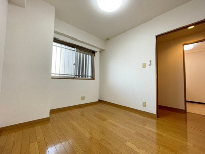 【洋室】 | ベレーザ末永