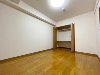 【寝室】 | ベレーザ末永