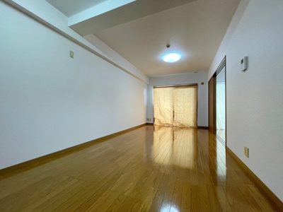 【居間・リビング】 | ベレーザ末永 | ※エアコン取付可能