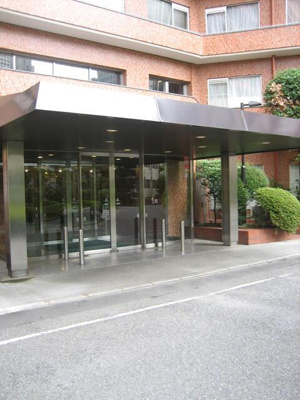 【エントランス】 | ニューステイトメナー |  