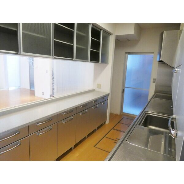 大原町戸建てのキッチン