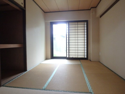 【和室】 | ベルヴィ甲東園 | ゆったりとくつろげる和室です