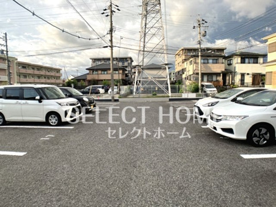 【駐車場】 | グランデュール柱 | 駐車場完備です