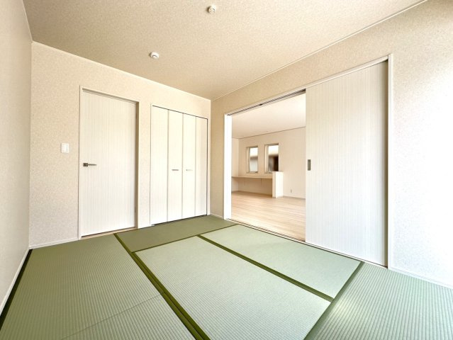 京阪京都交通バス『横田上』バス停まで徒歩４分♪ガーデンスペース付４ＬＤＫ☆南丹市園部町横田の収納|押入