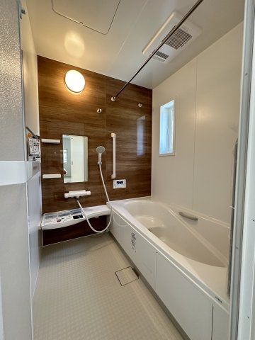 京阪京都交通バス『横田上』バス停まで徒歩４分♪ガーデンスペース付４ＬＤＫ☆南丹市園部町横田の浴室|浴室