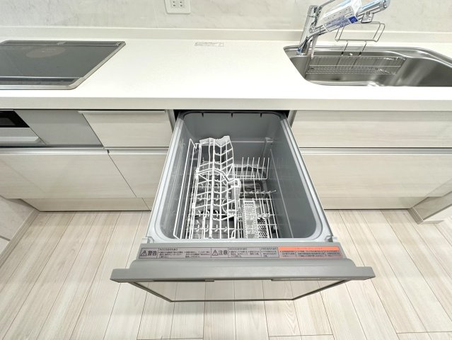 京阪京都交通バス『横田上』バス停まで徒歩４分♪ガーデンスペース付４ＬＤＫ☆南丹市園部町横田のキッチン|食器洗浄乾燥機