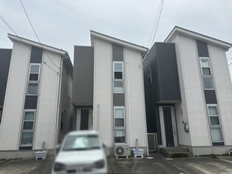 【中古戸建】伊勢崎市茂呂町の居間・リビング|■外観