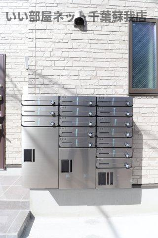 セミカ千葉寺 のロビー|宅配ボックスがあると、自分の時間を有効活用できますね！