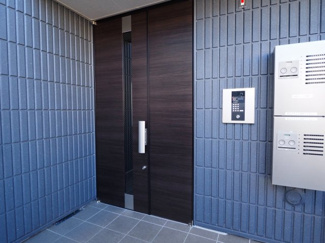 【エントランス】