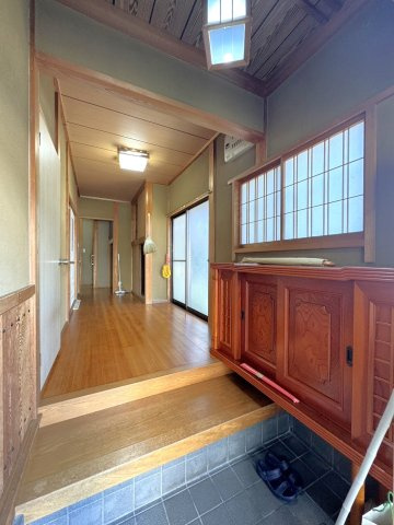 鳥取市面影1丁目　中古戸建の玄関