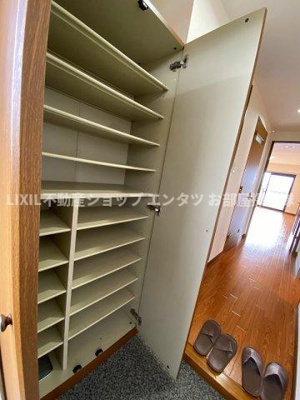 【玄関】 | セントレアカマⅡ
