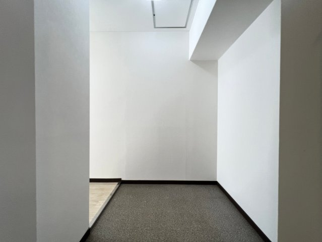 リヴィエール川西の玄関