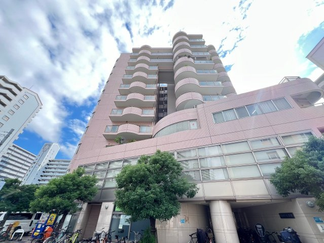 リヴィエール川西の外観