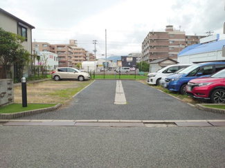 【駐車場】
