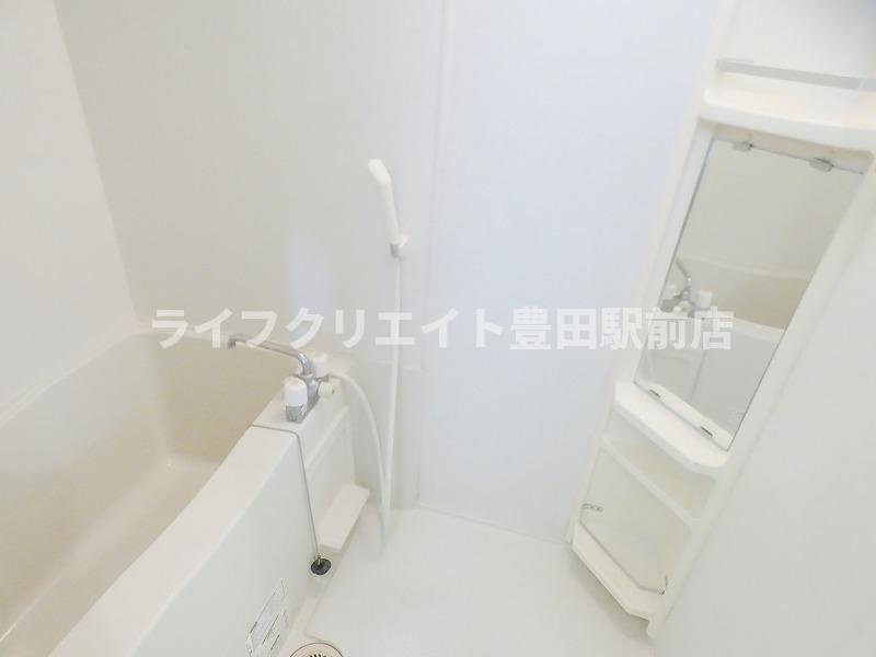 オランジュの浴室