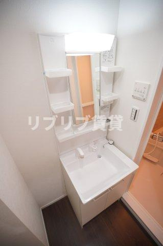 couleur稲毛東（クルールイナゲヒガシ）の洗面所