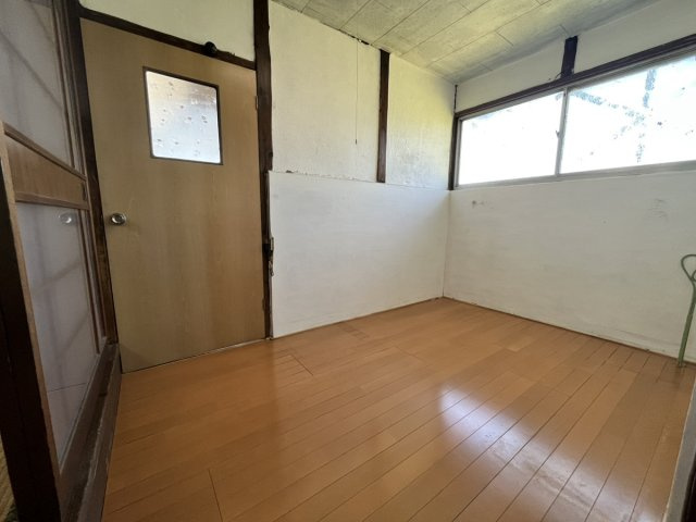 日奈久大坪町戸建の洋室