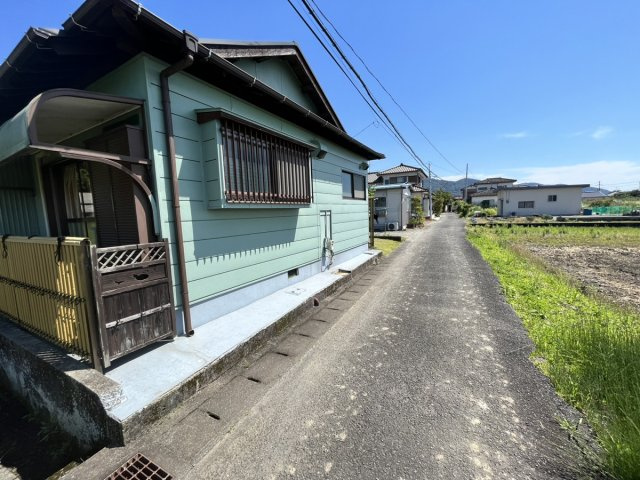日奈久大坪町戸建の前面道路含む現地写真