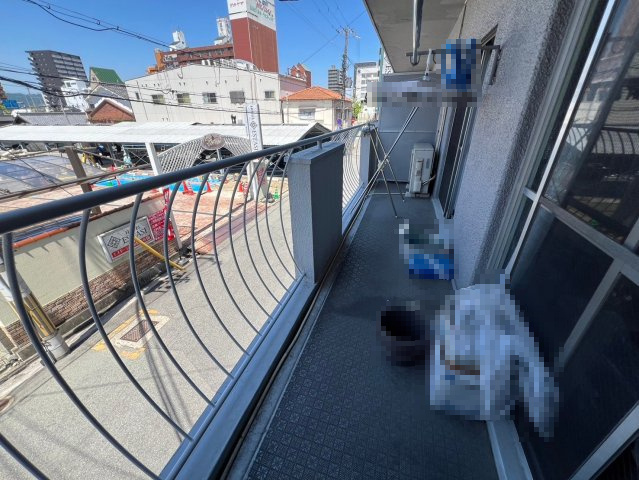 友田町ロイヤルコーポのバルコニー