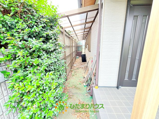 古河市久能　中古一戸建ての設備|平屋玄関横の収納スペースになります！
こういう収納が大事なんです！
自転車、バイク置き場に！！