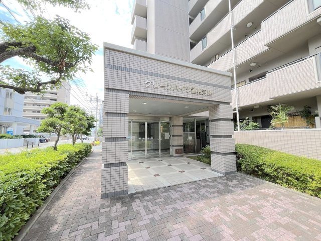 グリーンハイツ室見河畔のエントランス
