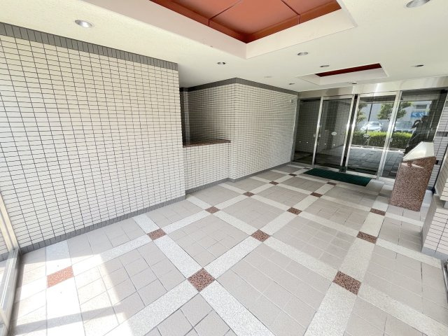 グリーンハイツ室見河畔のエントランス