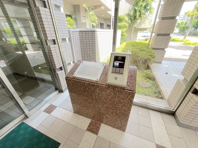 グリーンハイツ室見河畔のエントランス