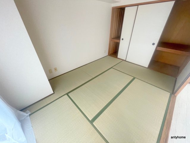 リヴィエール川西　仲介手数料無料の和室