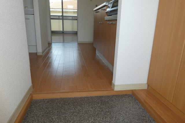 メゾンデラＷ　Ｃの玄関