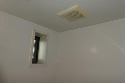 【浴室】 | メゾンデラＷ　Ｃ | 浴室窓・換気扇