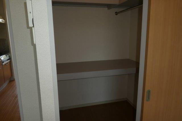 メゾンデラＷ　Ｃの収納|ウォークインクローゼット