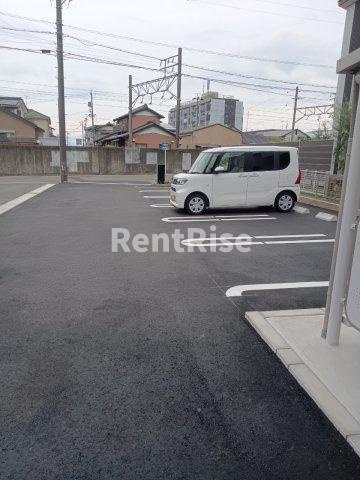 ペルソナの駐車場