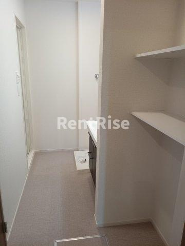 ペルソナの内装