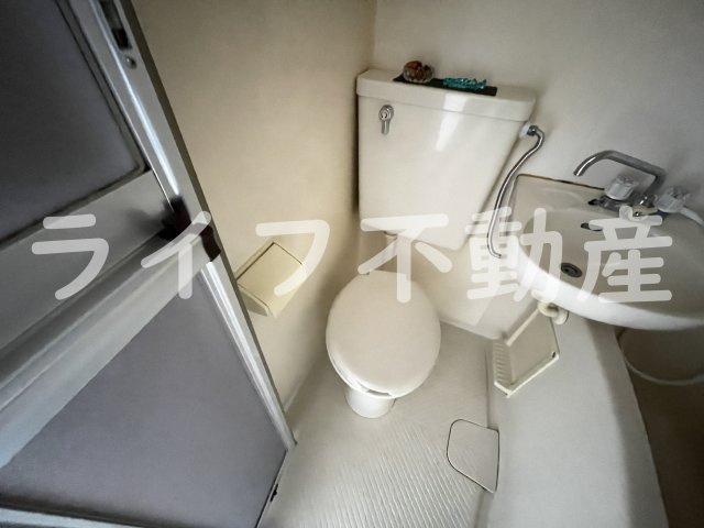 YOUハイム衣摺Ⅱ番館のトイレ|ゆったりとした空間のトイレです