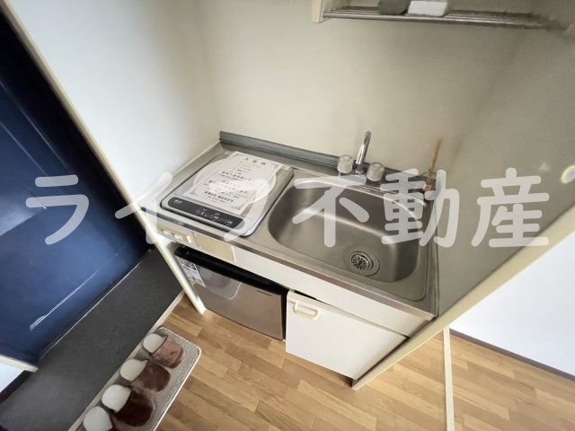 YOUハイム衣摺Ⅱ番館のキッチン|コンパクトなキッチンで掃除もラクラク