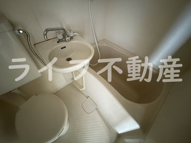 YOUハイム衣摺Ⅱ番館の浴室|日々の疲れを癒すお風呂付です