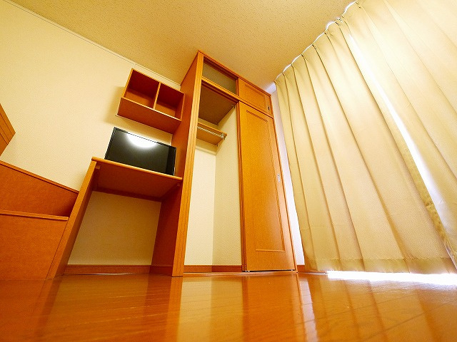 レオパレスグリシーナの収納|大きなものも収納できそうです