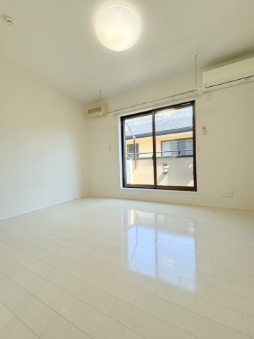 ヴィラ赤羽の居間・リビング