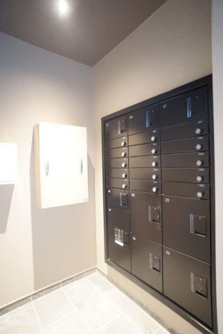 リラグラッド　ヴィラ　南八幡のその他共用部分|共用部には宅配BOXを設置♪