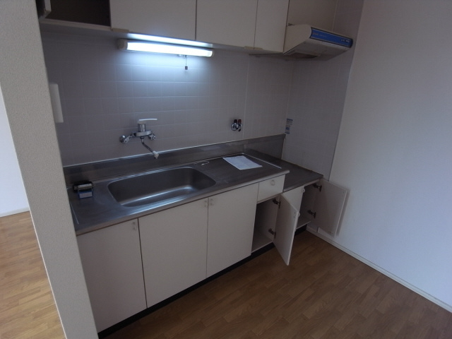芦屋市翠ケ丘町のアパートのキッチン