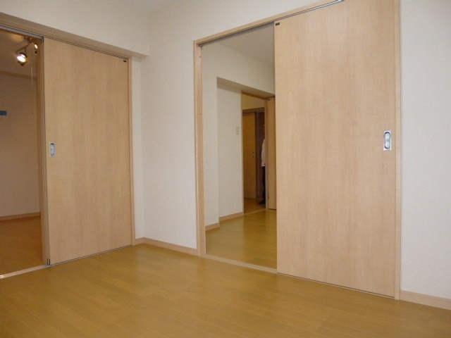 グランツ川辺の洋室