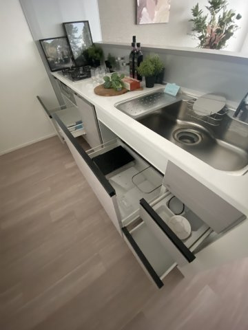 イニシア神戸森北町のキッチン