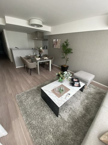 イニシア神戸森北町のロビー