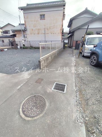 新城市貸家の駐車場