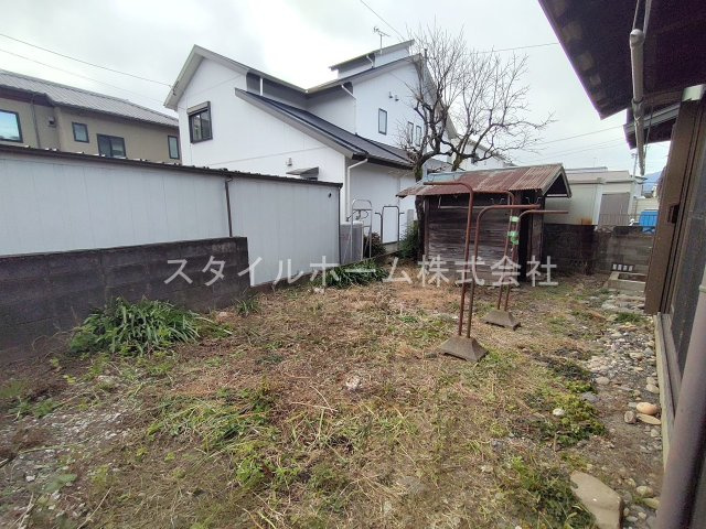 新城市貸家の庭