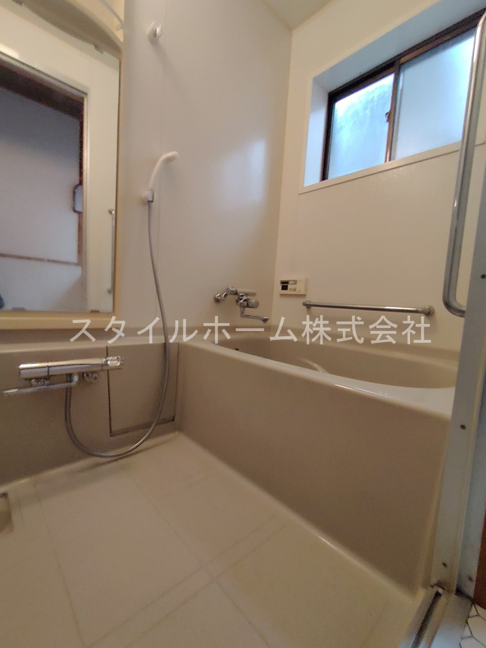 新城市貸家の浴室